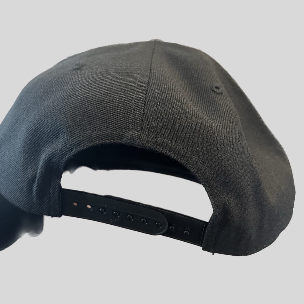 Planet express SnapBack from Futurama - Picture 3 of 3